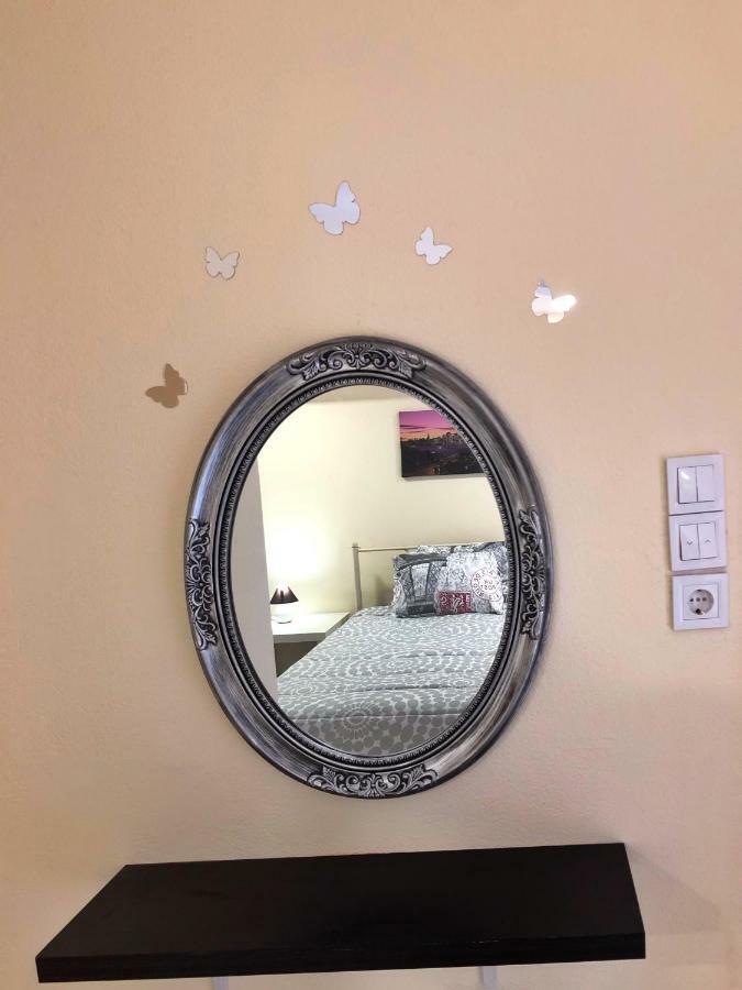 Sunmer Apartment 1Minute From Sea, 15 Min From The Airport Artemis City Center エクステリア 写真